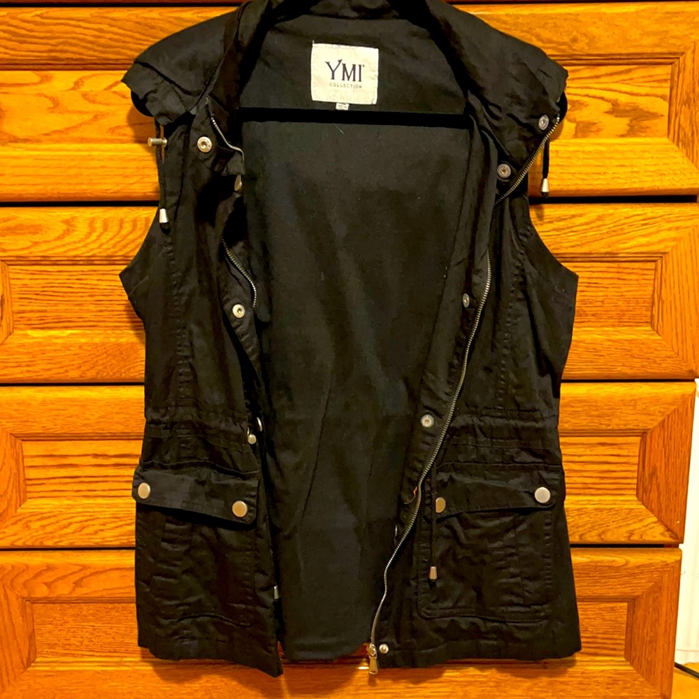 Black vest with hood size large